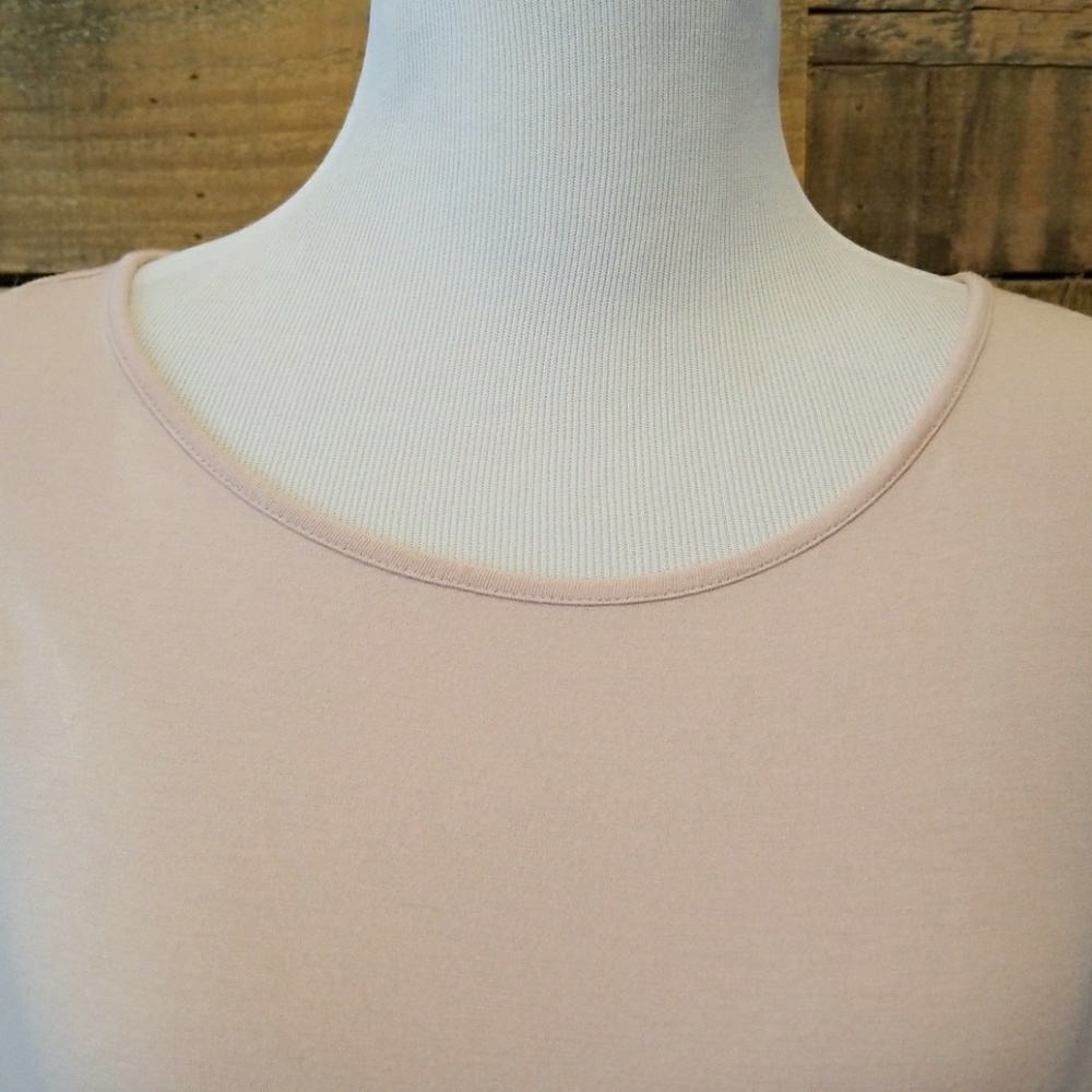 Tahari blush long sleeve tee size L - Picture 2 of 4